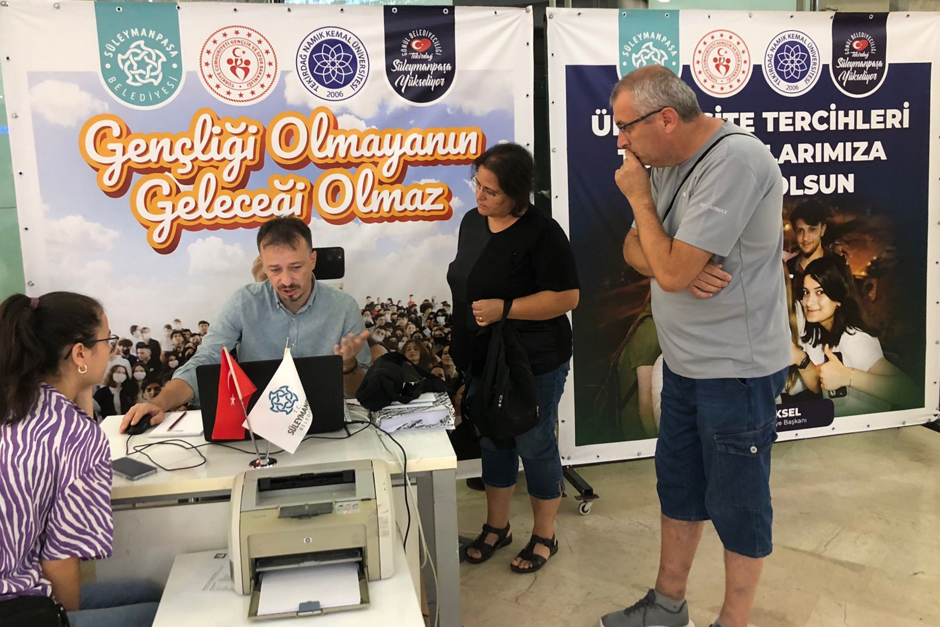 Süleymanpaşa Belediyesinden üniversite adaylarına tercih desteği
