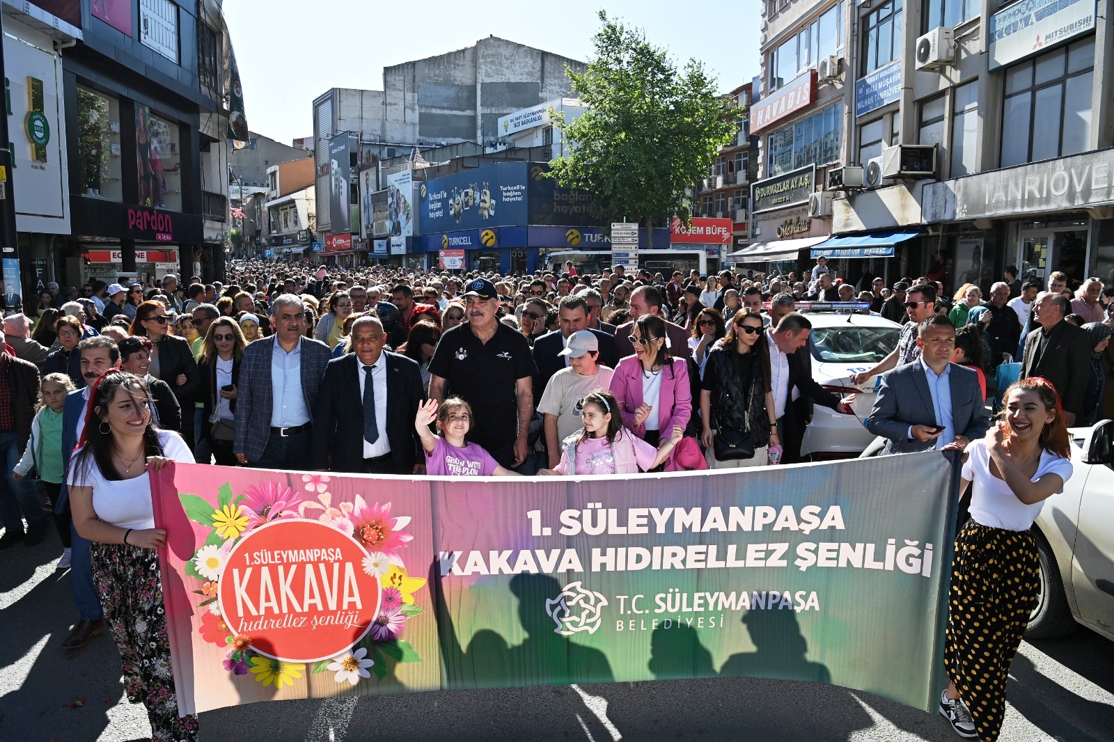 Süleymanpaşalılar 1. Kakava Hıdırellez Şenliğinde doyasıya eğlendi