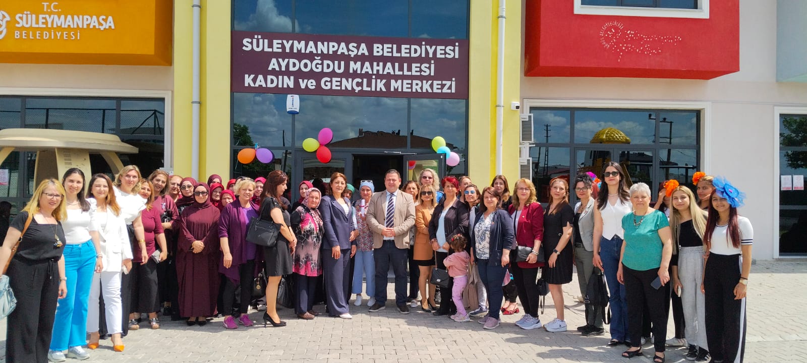 Süleymanpaşa Belediyesi Kişisel Gelişim ve Meslek Edindirme Kursları Yıl Sonu Sergisi Açıldı