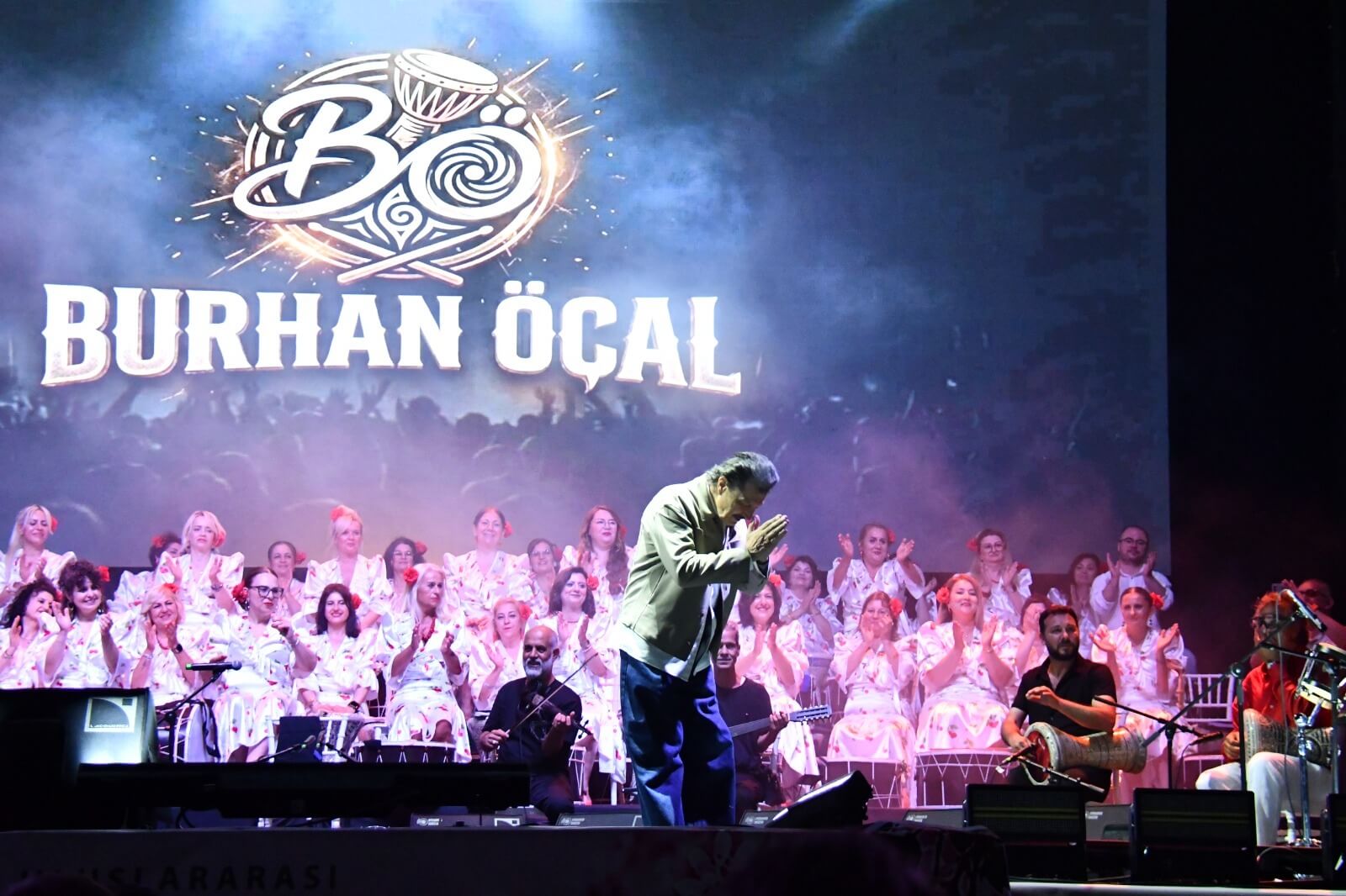 Festivalin İlk Gününde Burhan Öçal Rüzgârı Esti