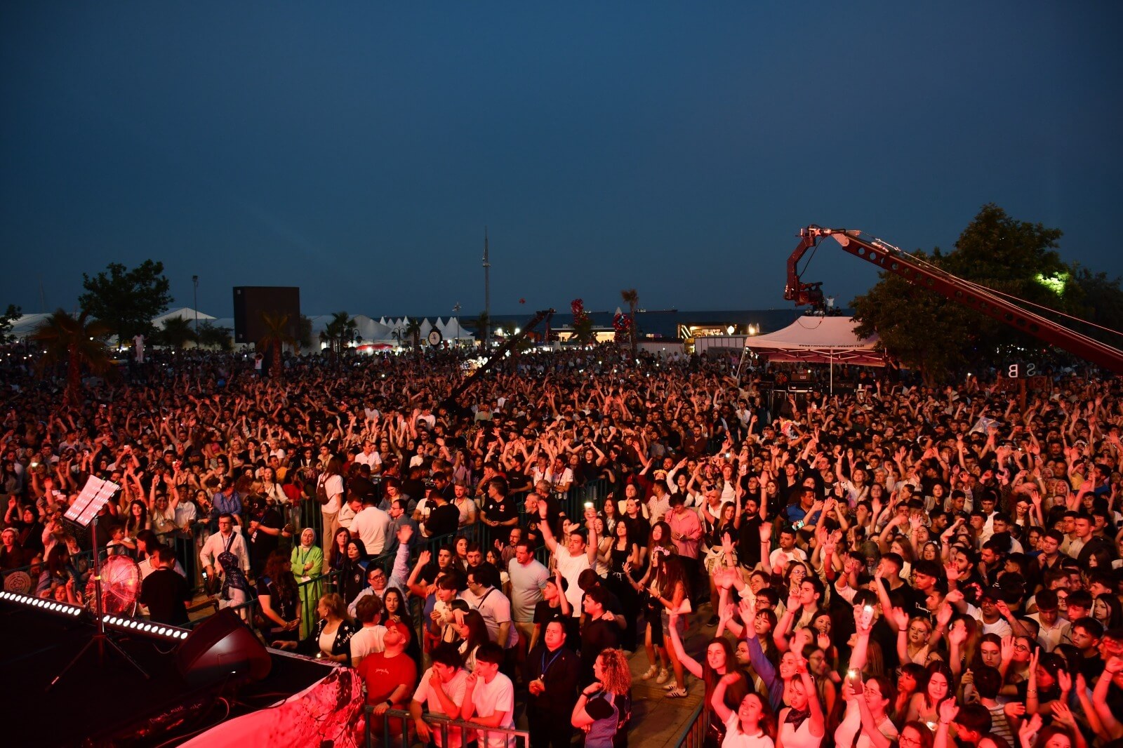 Kiraz Festivalinde Muazzam Final