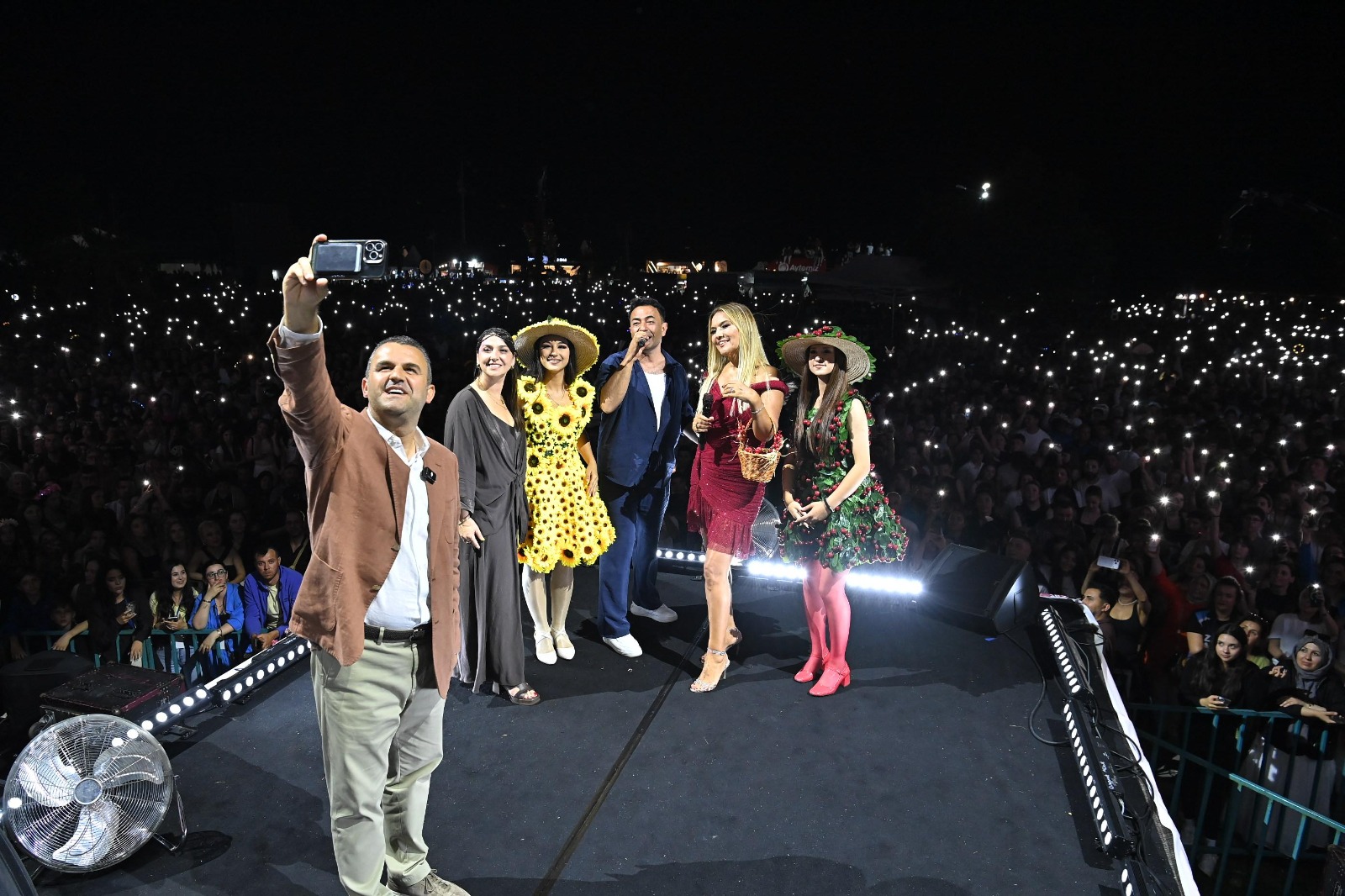 Kiraz Festivali Tekirdağ Turizmine ve Ekonomisine Çağ Atlattı