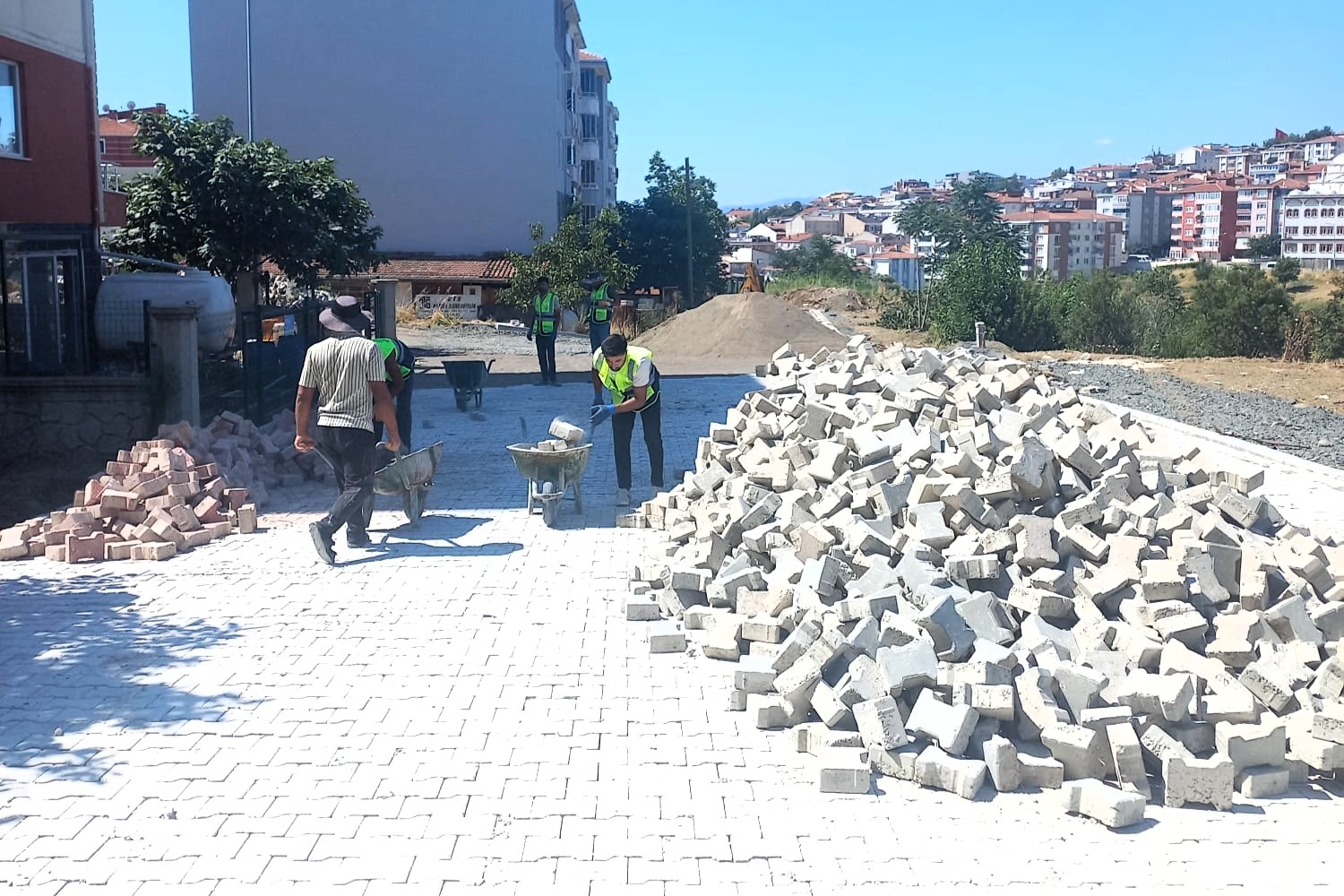 Yol Hamlesi Hız Kesmeden Devam Ediyor