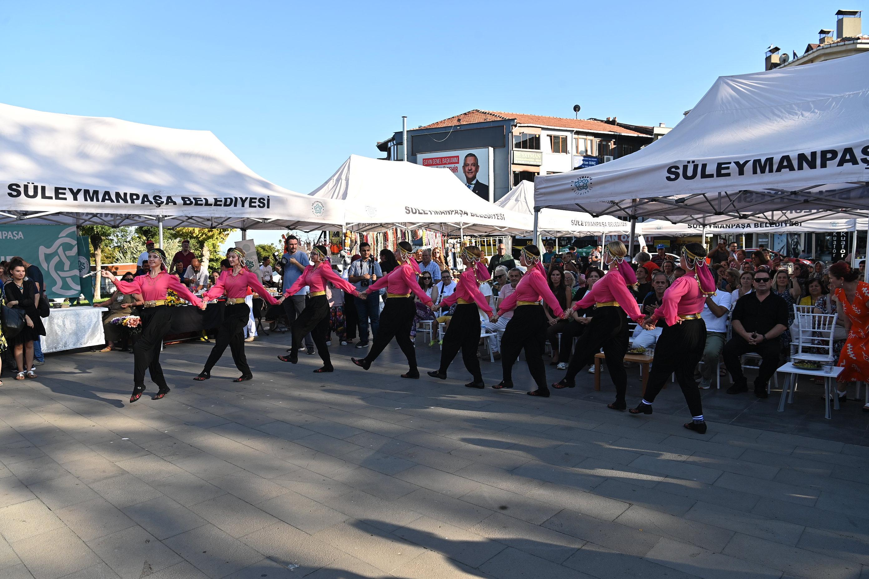 Süleymanpaşa Bağbozumu Şenliğinde En İyi Sarmalar ve Tatlılar Ödüllerini Buldu