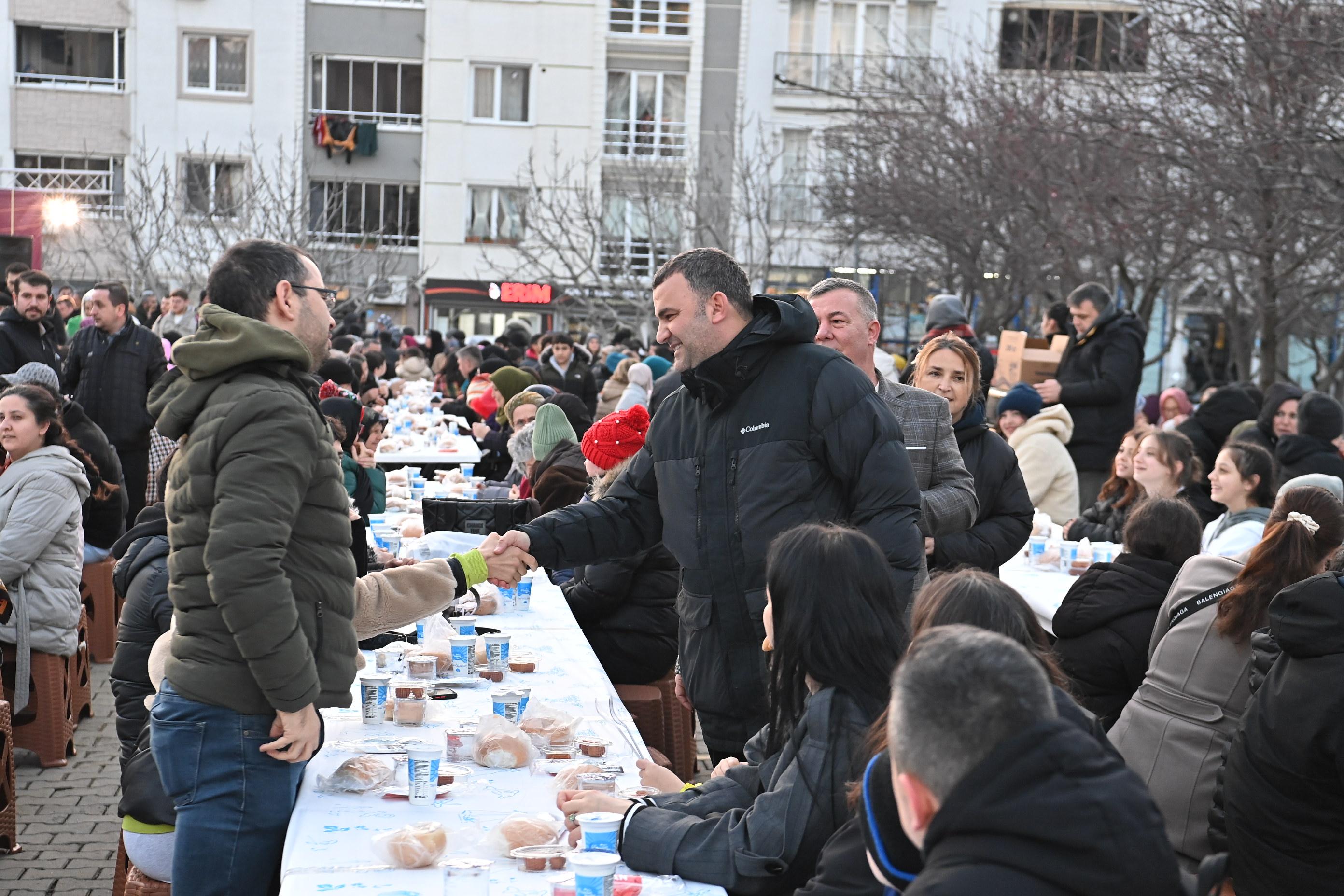 BİZ HER YERDEYİZ