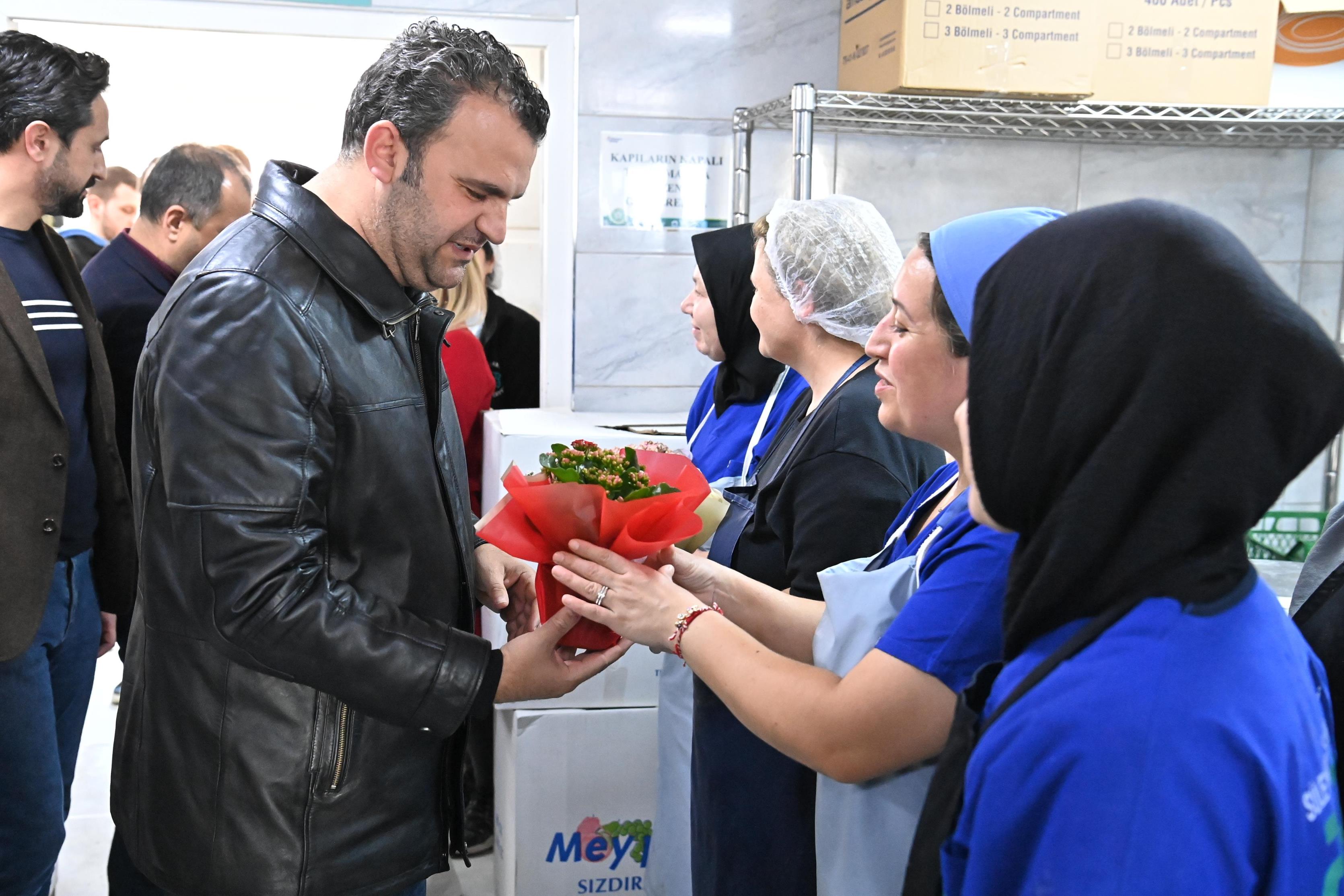 BİZ HER YERDEYİZ