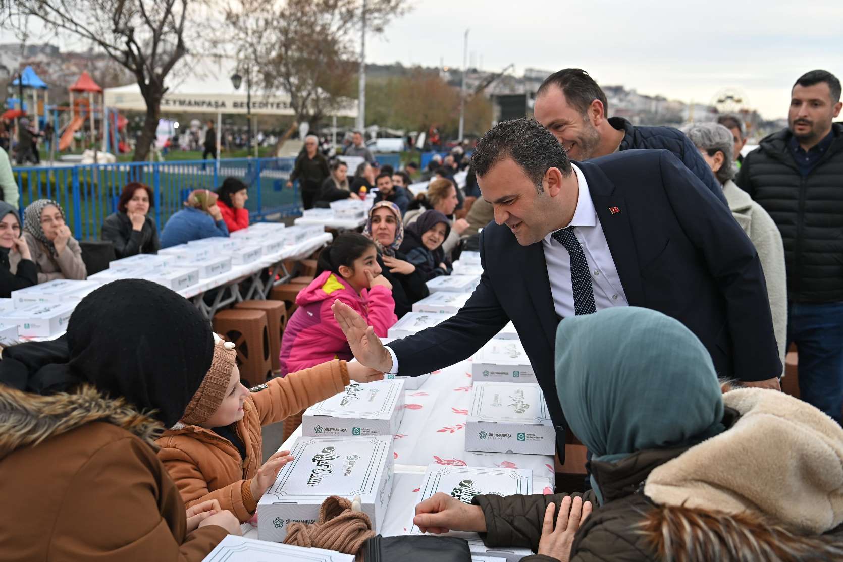 BİZ HER YERDEYİZ