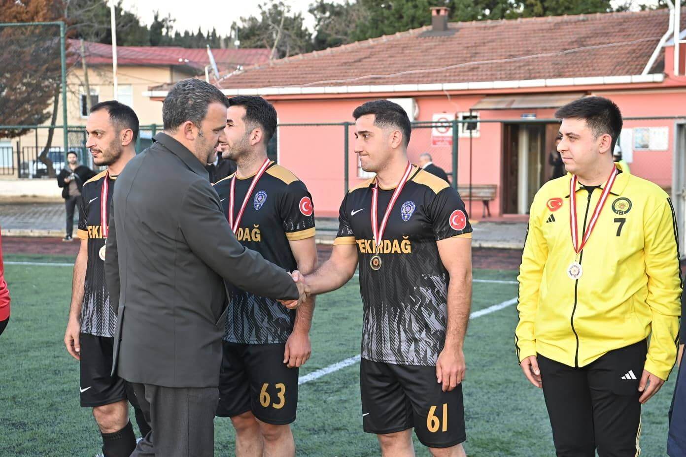 BİZ HER YERDEYİZ