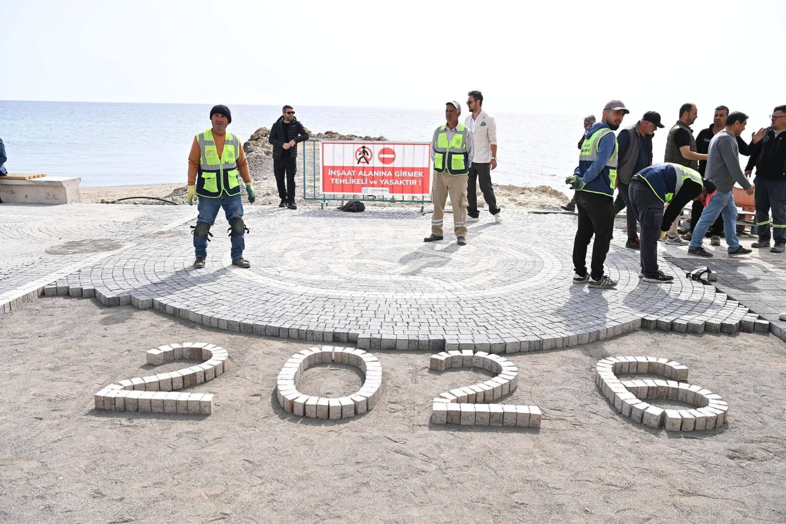 BİRLİKTE GÜÇLÜYÜZ